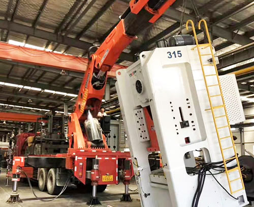 高唐附近随车吊出租，轻松解决运输难题